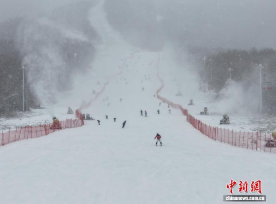 ��ѩ�ۺ�����ѩ�����Y�G���������б�ѩԇ�^(q��)�����ѩ�����D